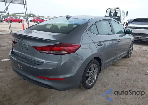 2017 Hyundai Elantra Se z USA, uszkodzony, nr VIN KMHD84LF2HU429867